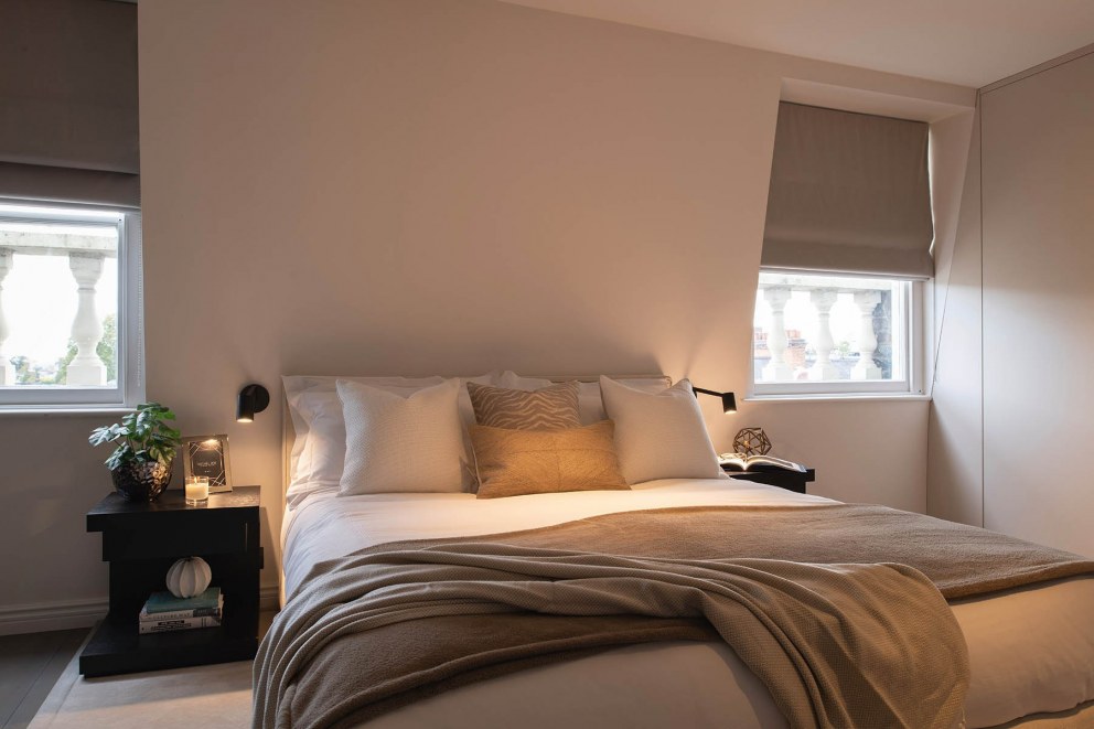 Chelsea private apartment  | Master bedroom  | Interior Designers